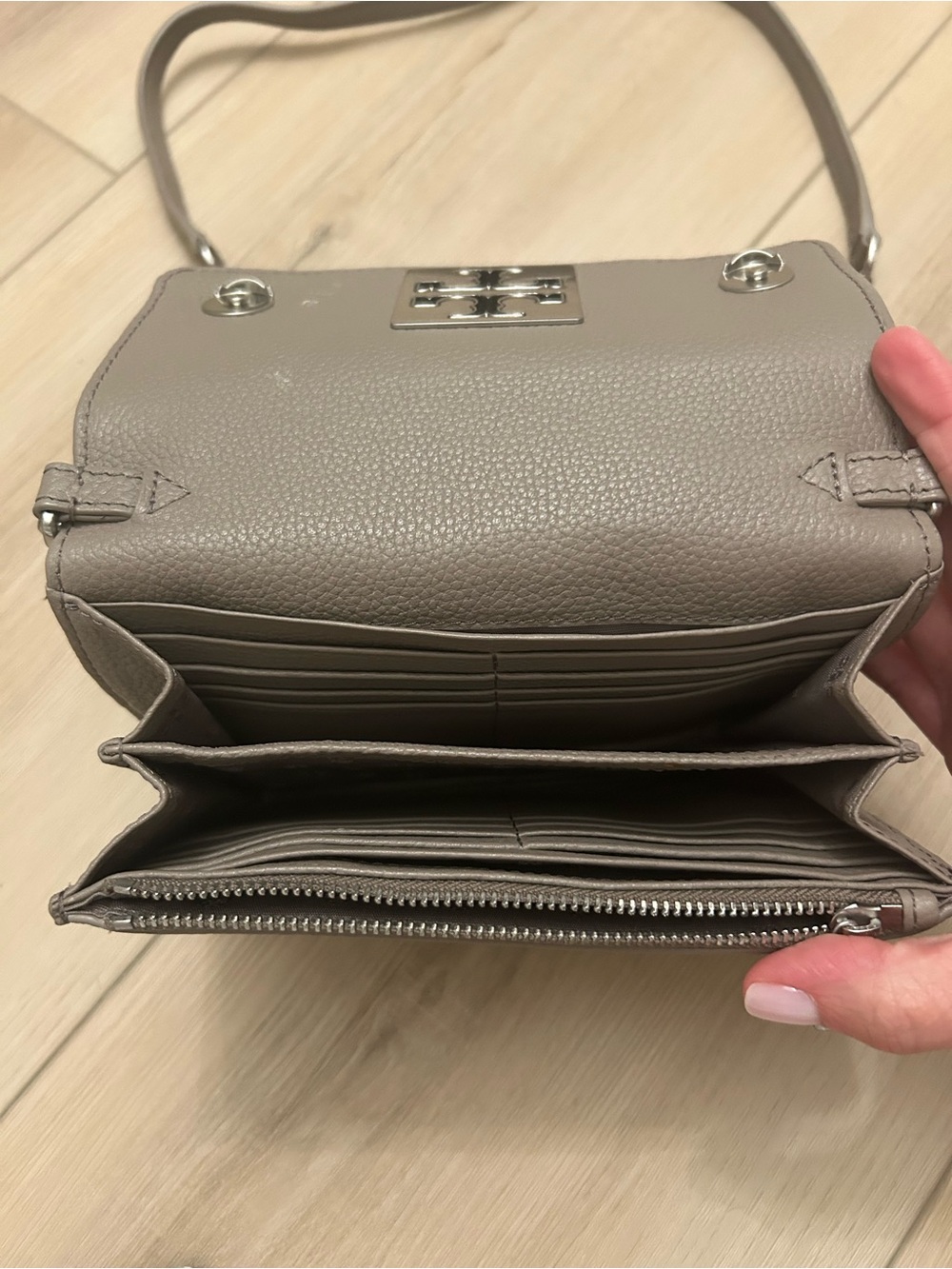 Tory Burch Taupe Pebbled Leather Chain Crossbody - Picture 2 of 5